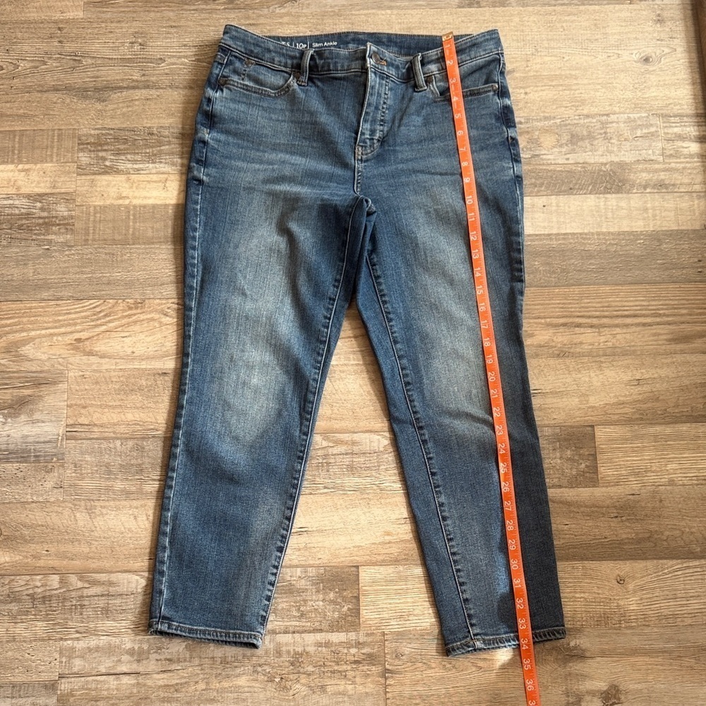 Talbots Classic Blue Women's Capri Jeans size 10P - Picture 3 of 10